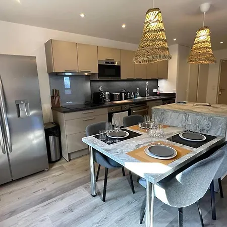 T3 Grand Standing 65m2, Vue Mer, Parking Prive Et A 200m Des Plages